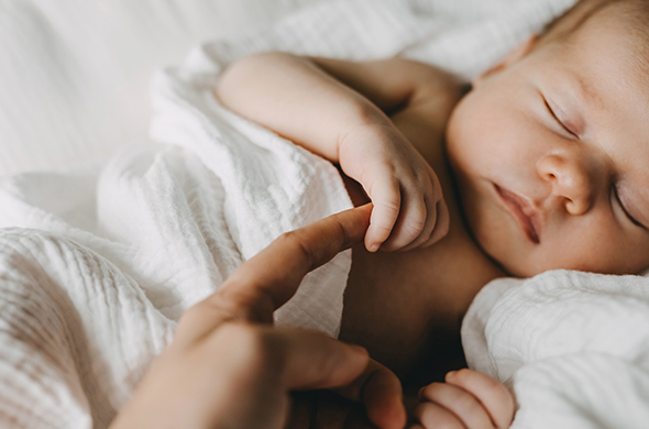 Режим сна и бодрствования новорожденного