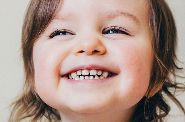 Здоровые зубы у малышей